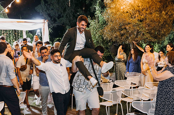 84תום סיימון