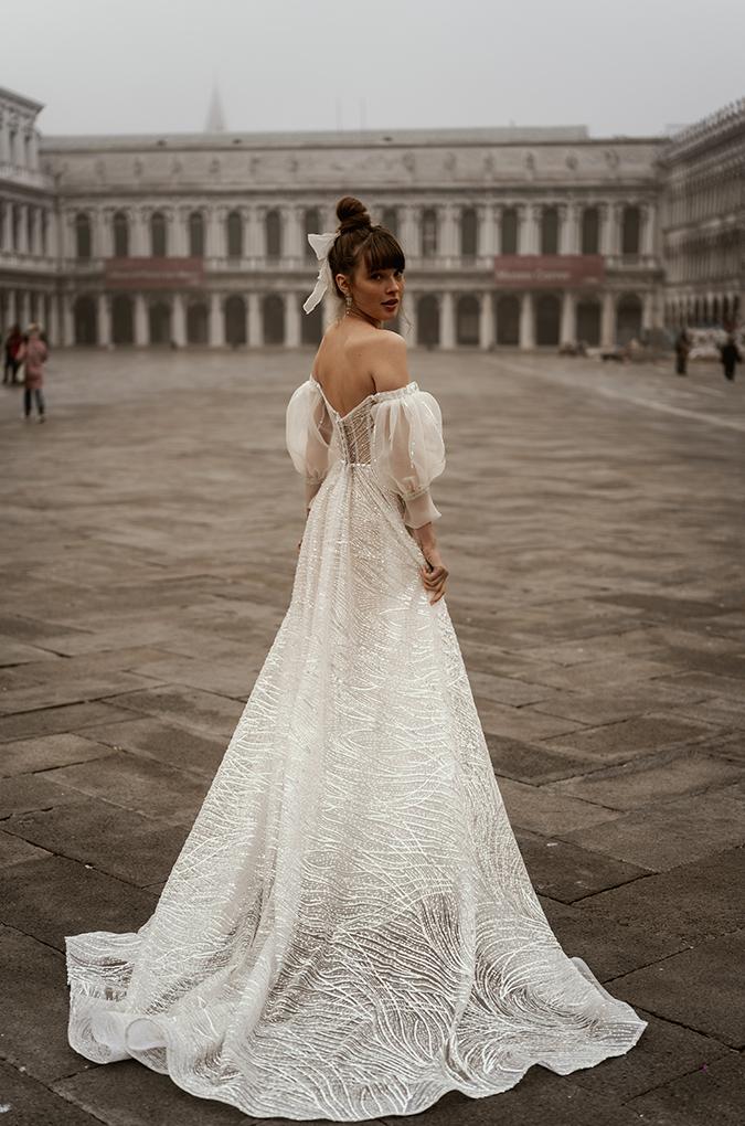 23