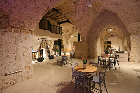 lorens gallery 3