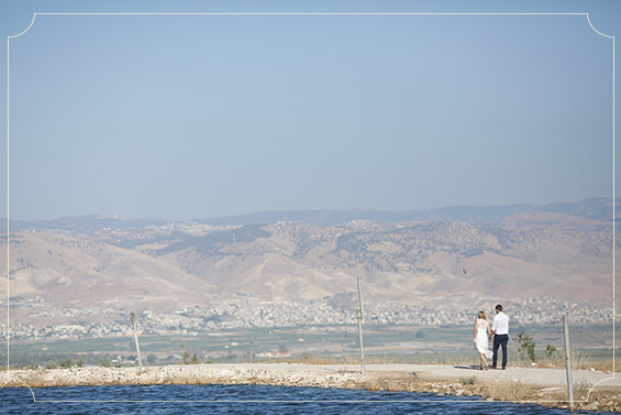 טיול בקיבוץ, לא פלא שטוני התאהבה במקום.