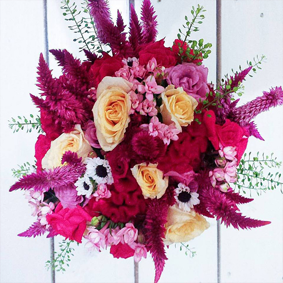 לקט זרים מבית Flower booth