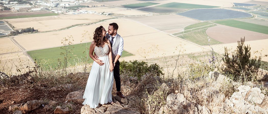 חגיגה מדברית קסומה בגלבוע: החתונה של נעה ואלון