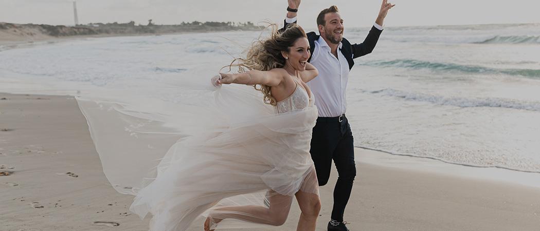 Love on the Beach: חתונת החוף של אלמוג ואיל