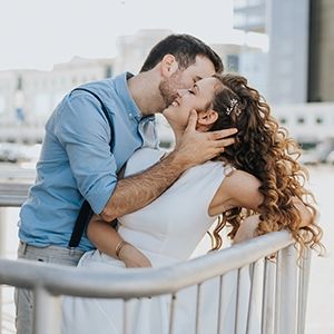 מסיבת יום חמישי בנעליים אדומות: החתונה של נופר ואיתמר