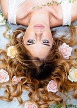 לעוף על כנפי הדמיון: הפקת חג מעודנת