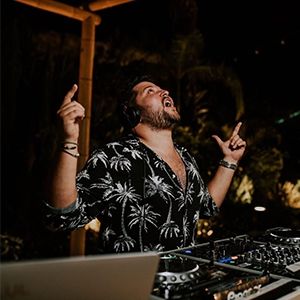Face the Music: שבלול קולקטיב ירקחו לכם שיקוי מוזיקלי מושלם לחתונה