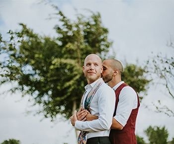 2 מדינות, 2 חתנים שיקיים, וחתונה קסומה אחת