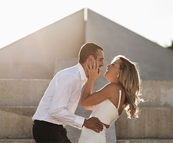 אחרי שנתיים של חיפוש מקום: החתונה הגלאמית של הזוג ששובר מוסכמות
