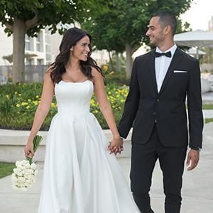קונספט קלאסי על חוף הים: החתונה של נועה ואלירן