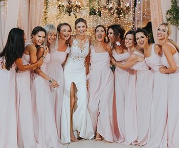 The Free-Spirit Wedding: פרנקי וג׳ונס