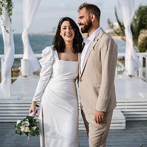 קסם אורבני על הים: החתונה של מוריאל ואלון